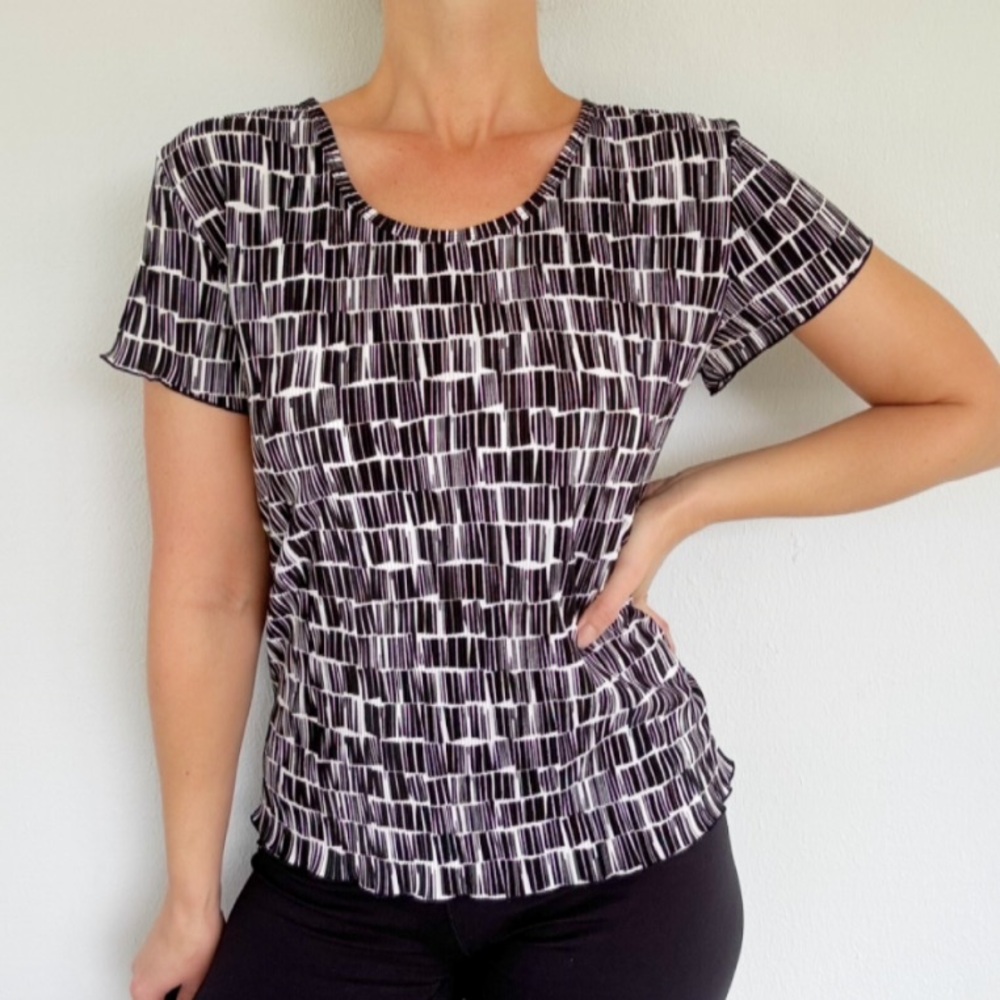 Vintage Le Pleat black white abstract textured crepe short sleeve top large